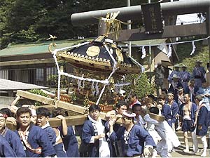 �{�_�`�{�o���S