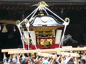 �q�a�O�ɂč����グ��}