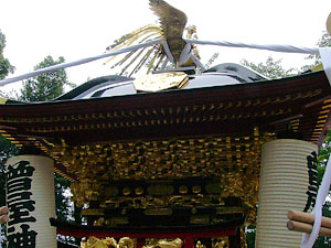 �����E����