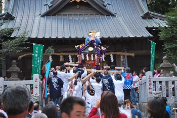 ����{�����i�R