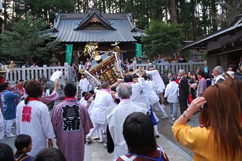 ���V�{�����i�U