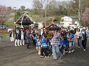 ���������i