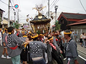 �{�{�_�`�Q