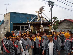 �{�{�_�`�R