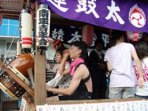 �{�{�N��ۉ��t