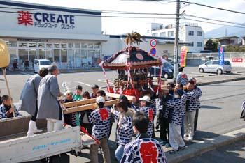 �_�`���i�T