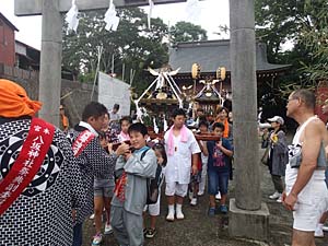 �q���_�`������