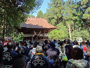 ���`���T���i