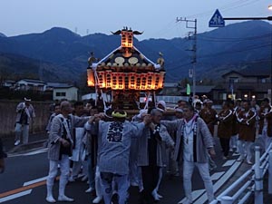 �{�������P