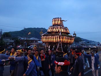 ���{ �n�䕗�i�U