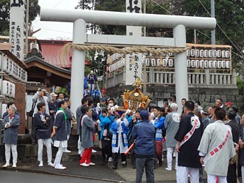 �q���_�`�{�o