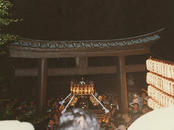 �{�����i�T